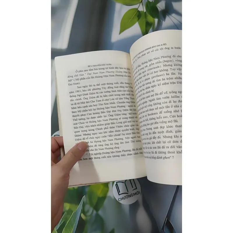 [XƯA] Chuyện Nội Cung Cựu Hoàng Bảo Đại (1999) - Nguyễn Đắc Xuân 970266