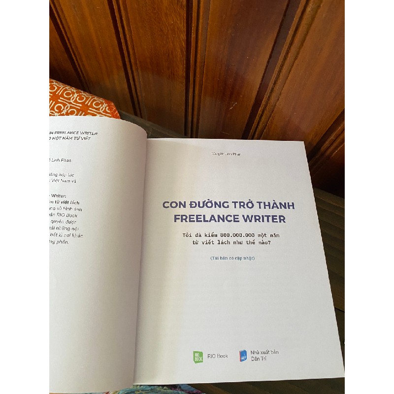 Sách Con đường trở thành Freelance Writer 15878