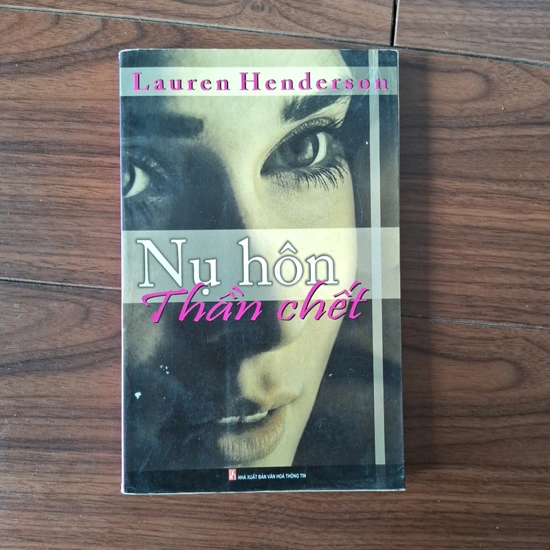 Nụ hôn thần chết 529796