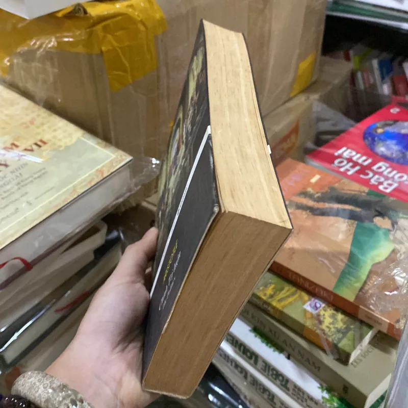 Chính Trị Luận (tên tiếng Anh: The Politics) của nhà triết học Aristotle 1000755
