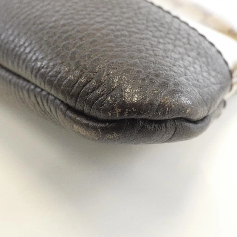 Túi xách vai Gucci 374411 611132