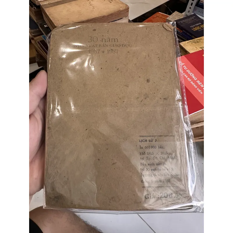 Sách Giáo Khoa Cũ: LỊCH SỬ 7 - Trương Hữu Quýnh (Ấn bản năm 1987 - Kỷ niệm 30 năm NXBGD) 734677