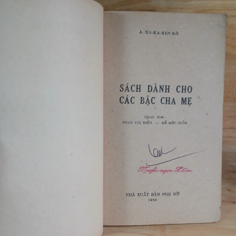 Sách Dành Cho Các Bậc Cha Mẹ (Xb 1980) - A. Ma-Ka-Ren-Kô 446467