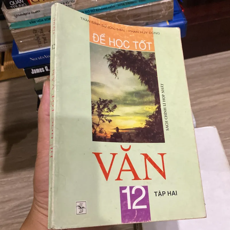 ĐỂ HỌC TỐT VĂN 12, TẬP HAI (XB 2001) 994065