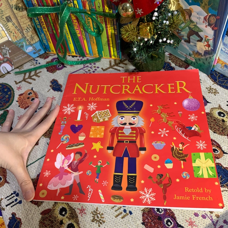 Sách tranh The Nutcracker, Used, Picture Book For Kids, Quà Tặng Mori 357165