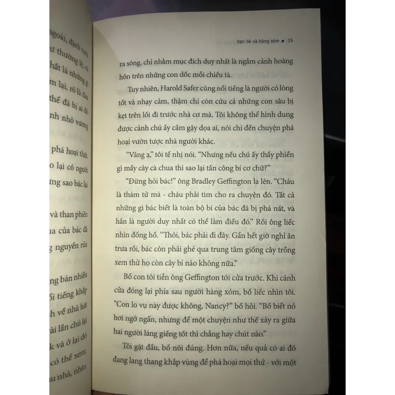 Nữ thám tử Nancy Drew không dấu vết - Carolyn Keene 1021385