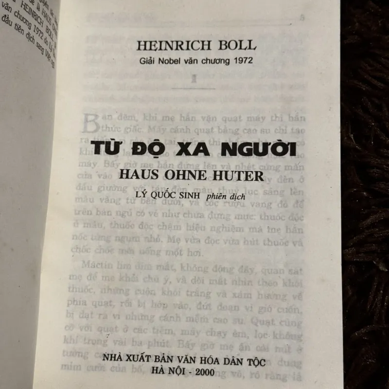 Từ độ xa người 1029824