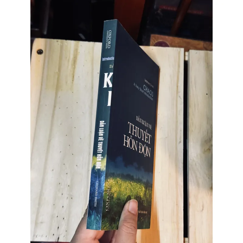 Dẫn luận thuyết hỗn độn 781671