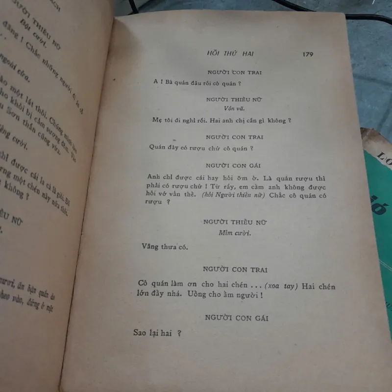 NGƯỜI VIỄN KHÁCH THỨ MƯỜI - NGHIÊM XUÂN HỒNG 748348