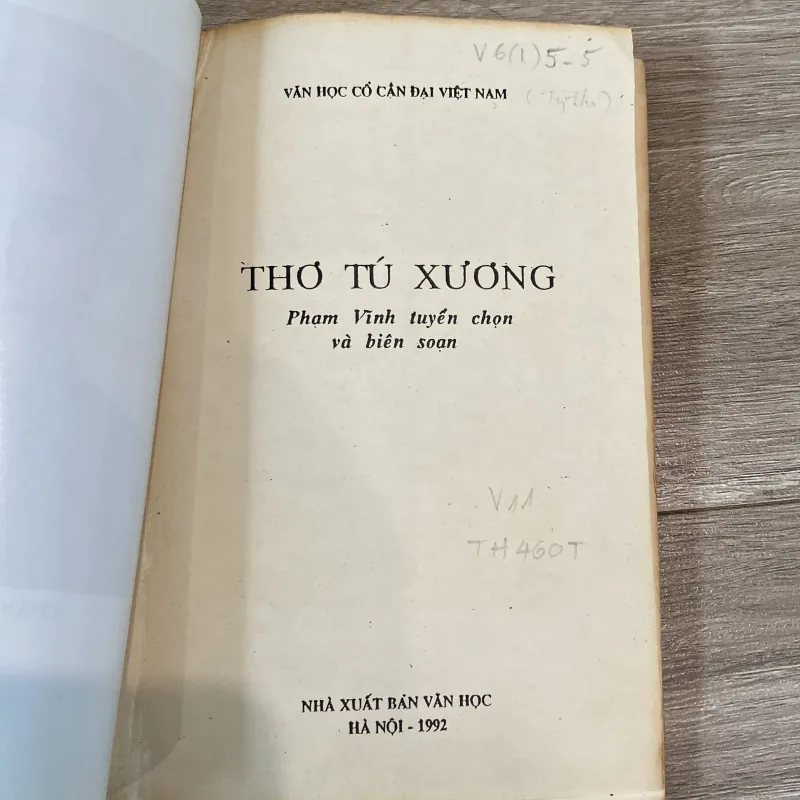 THƠ TÚ XƯƠNG (XB 1993) 753192