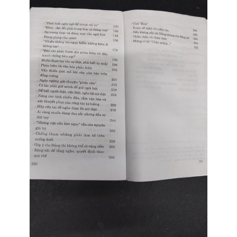 Chia sẻ đối thoại 2 mới 60% bẩn bìa, ố nhẹ, tróc gáy, rách bìa, ẩm 2012 HCM2110 Nhà báo Hữu Thọ LỊCH SỬ - CHÍNH TRỊ - TRIẾT HỌC 917796