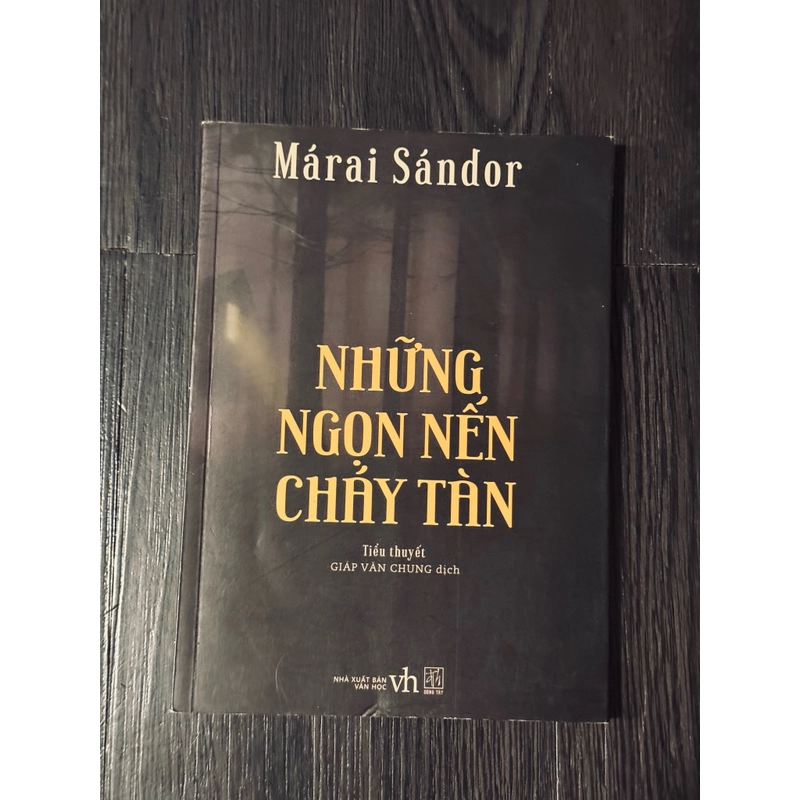 Những ngọn nến chảy tàn 475467