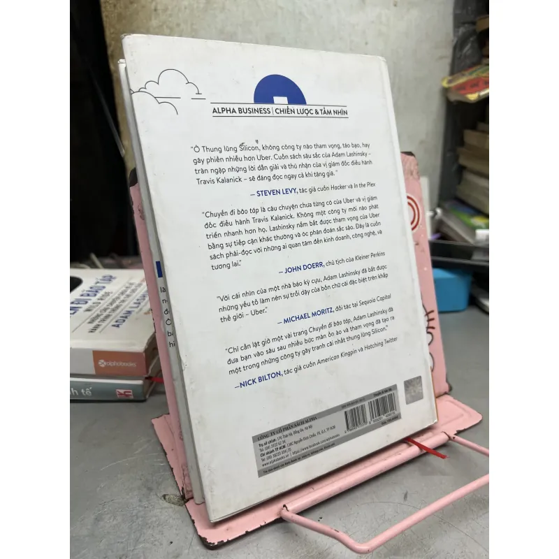 CHUYẾN ĐI BÃO TÁP – BÌA CỨNG 936338