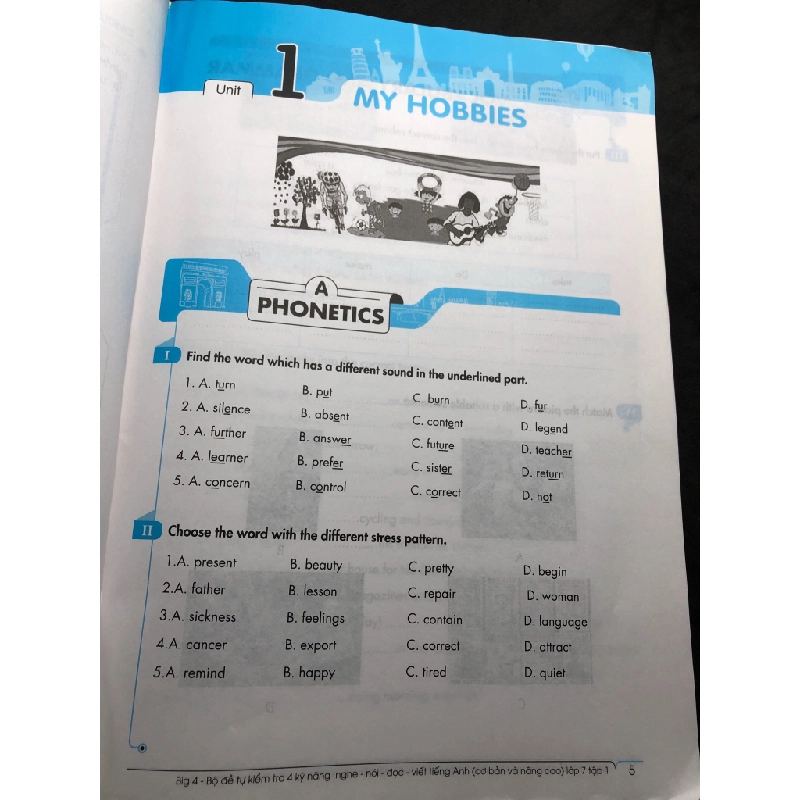 Bộ đề tự kiểm tra 4 kỹ năng nghe nói đọc viết tiếng anh cơ bản và nâng cao lớp 7 tập 1 2018 mới 80% bẩn nhẹ Lê Thị Hồng Phúc HPB2808 HỌC NGOẠI NGỮ 251320