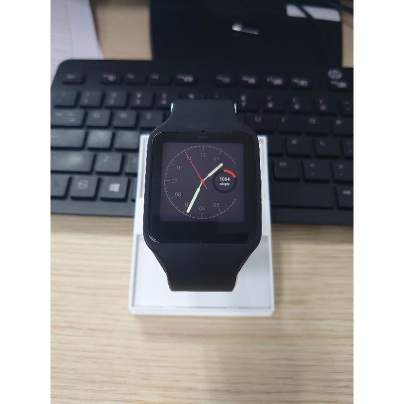 Đồng hồ thông minh Sony SmartWatch 3 SWR50 màu đen đã qua sử dụng 550