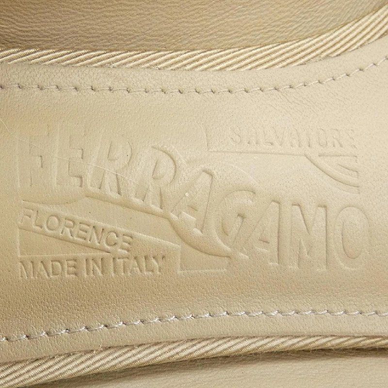 Giày cao gót SALVATORE FERRAGAMO - Hàng hiệu Authentic 829510