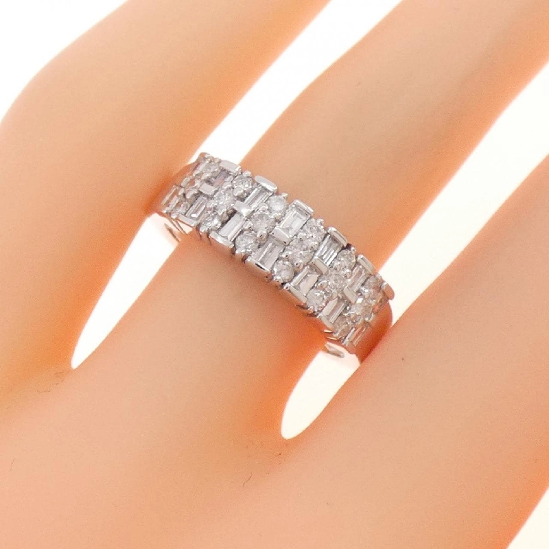 Nhẫn kim cương K18WG 0.66CT 669919