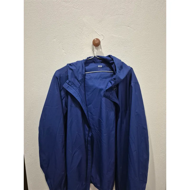 Áo khoác gió nam Uniqlo (sz L) chính hãng (đã qua sử dụng) 738184