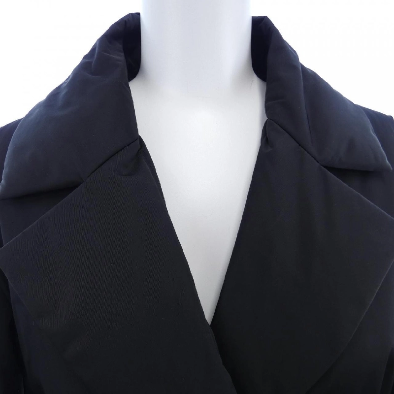 Áo khoác lông vũ MONCLER 638832