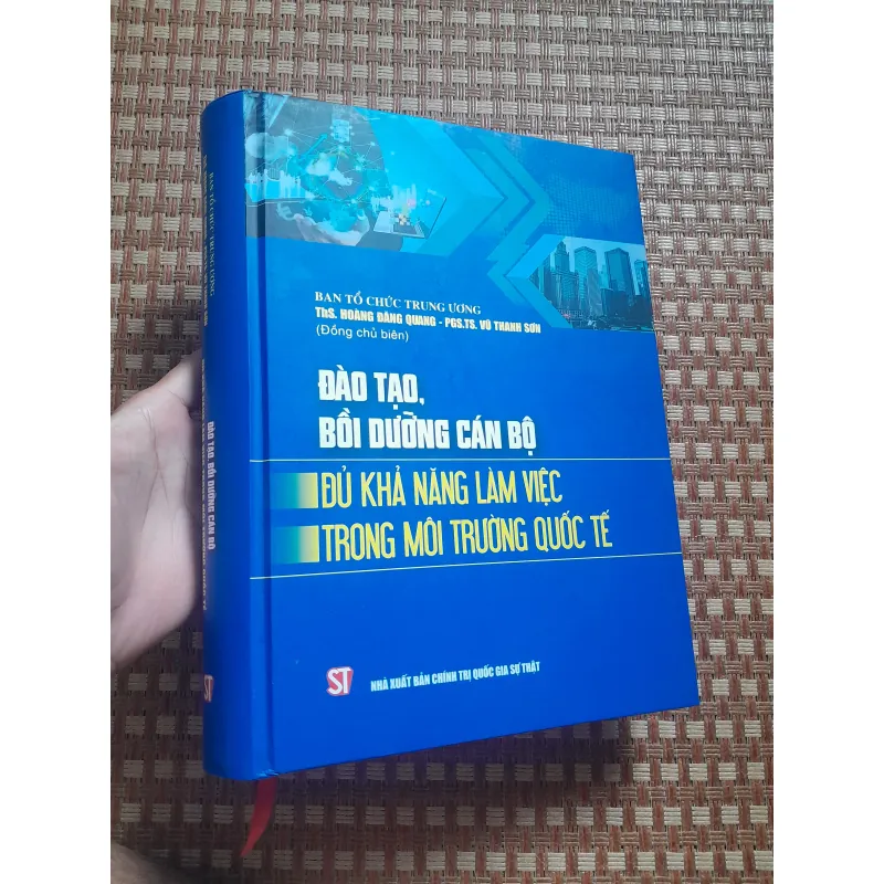 ĐÀO TẠO BỒI DƯỠNG CÁN BỘ ĐỦ KHẢ NĂNG... 755802