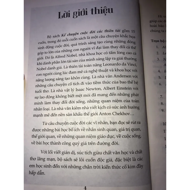 Albert Einstein tuổi thơ gian khó và cuộc đời khoa học vĩ đại  970707