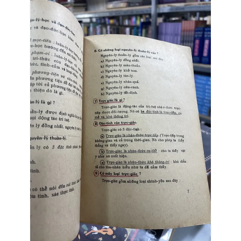 CÂU HỎI GIÁO KHOA TRIẾT HỌC TẬP 1: LUẬN LÝ HỌC VÀ ĐẠO ĐỨC HỌC - TRẦN BÍCH LAN 969861