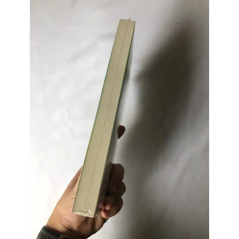 Bốt Điện Thoại Bên Rìa Thế Giới - Laura Imai Messina 735060