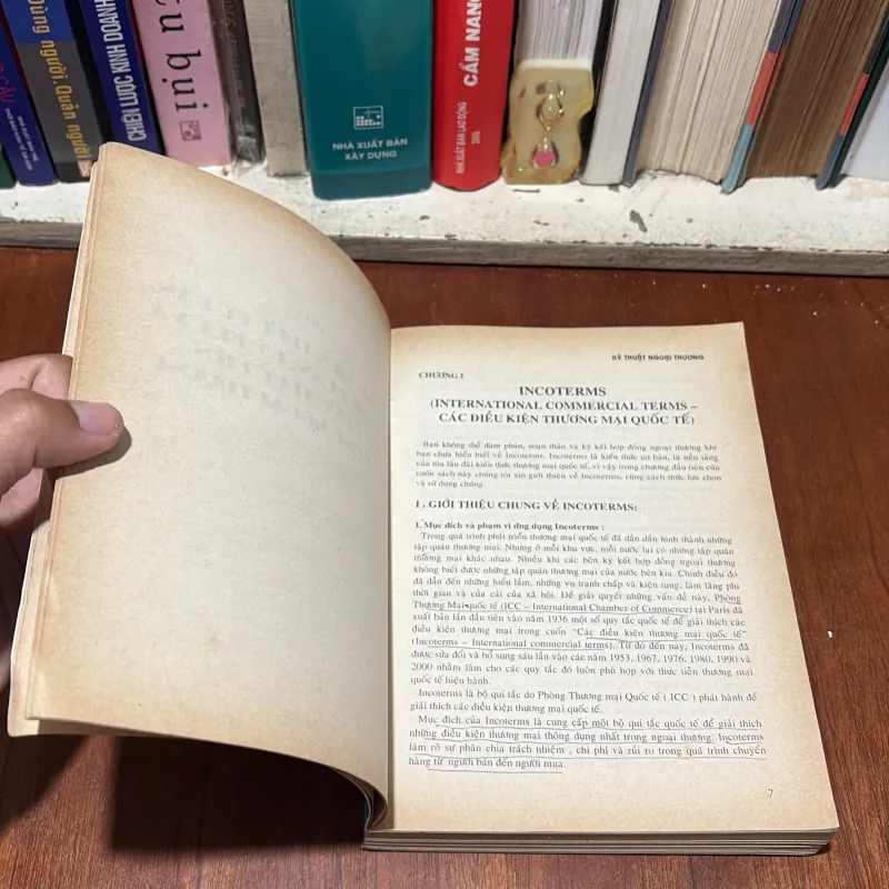 II Giáo Trình: Kỹ Thuật Ngoại Thương - PGS.TS. Đoàn Thị Hồng Vân - 2002 783715