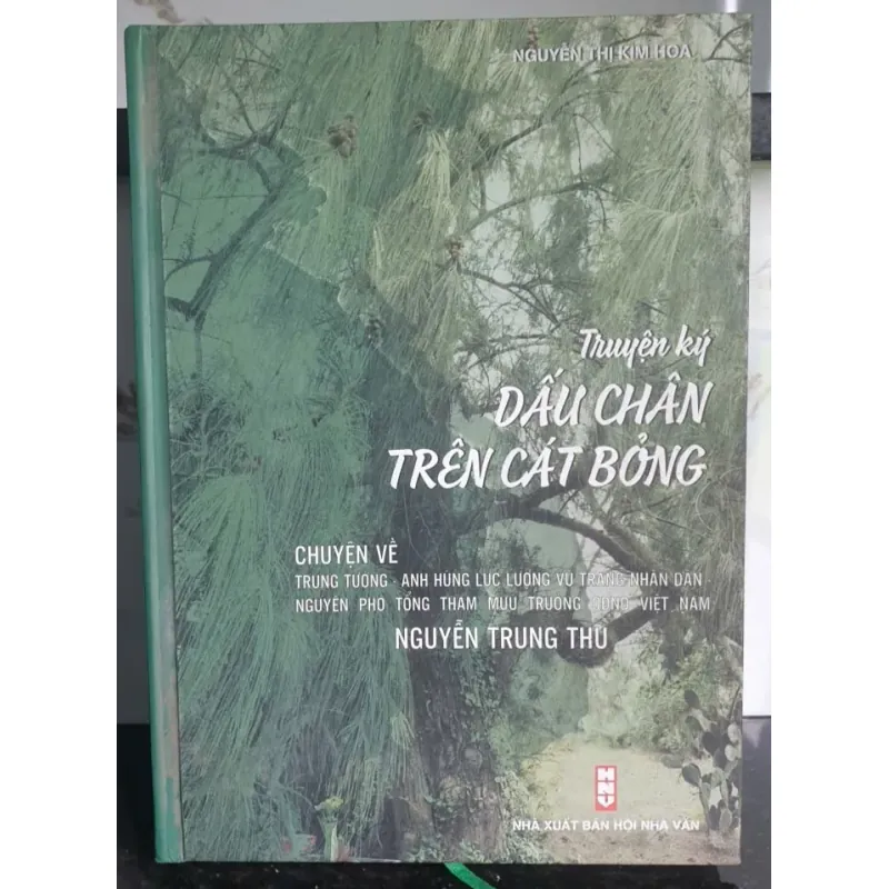 Dấu Chân Trên Cát Bỏng 707806