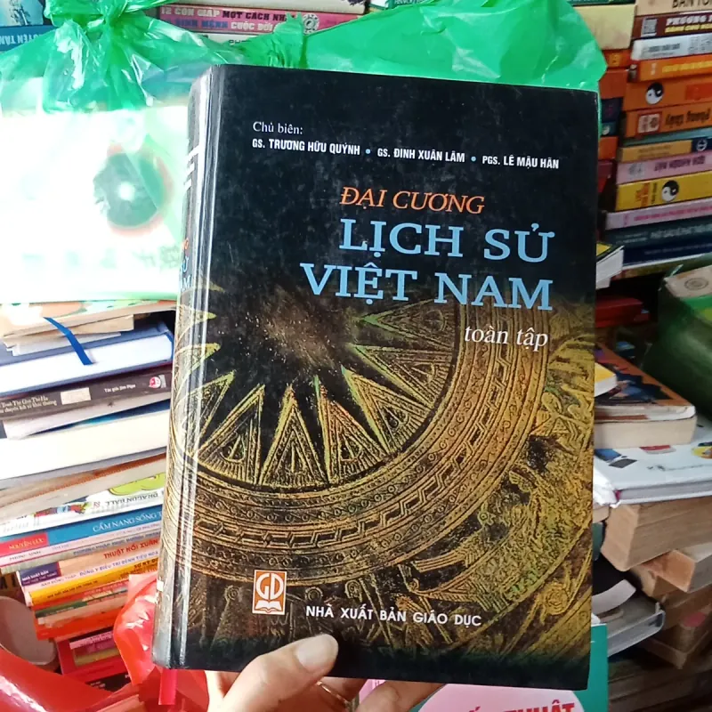 Đại Cương Lịch Sử Việt Nam Toàn Tập - GS. Trương Hữu Quýnh  1002373