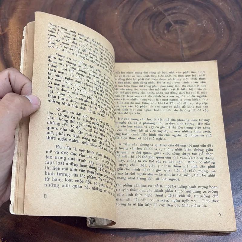 II Sưu Tầm: Thường Thức Lý Luận Văn Học - 1976 1008491