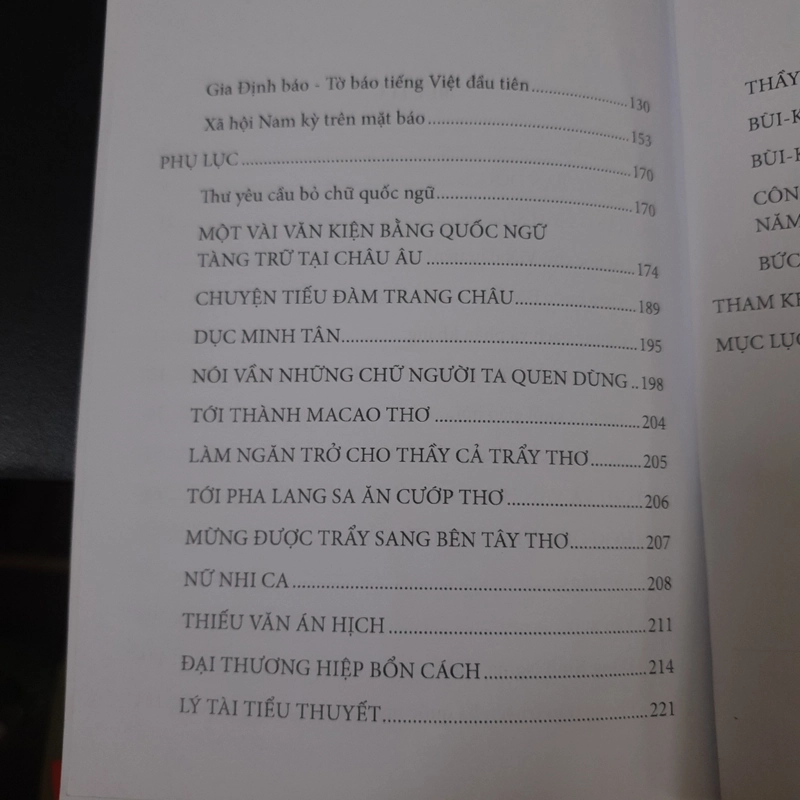 Bàn về Dân Chủ (NXB Giấy vụn) 493116