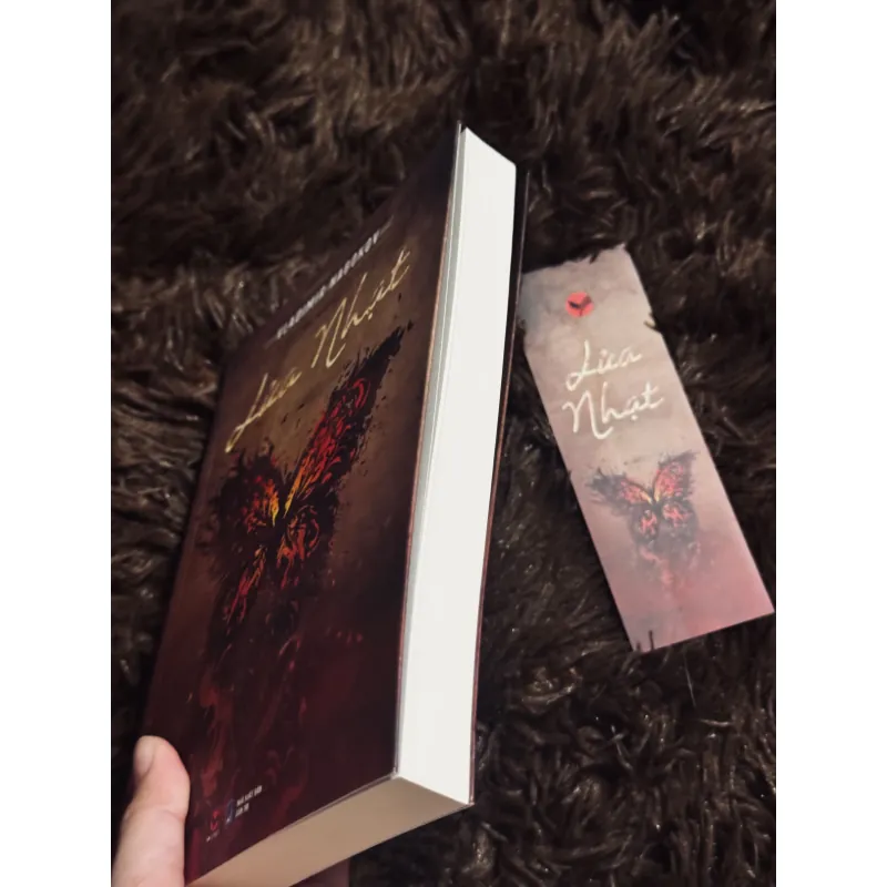 Lửa nhạt - Nabokov 783877