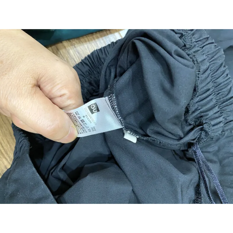 Chân váy Nhat đen va xanh (mua 1 tặng 1) 779371