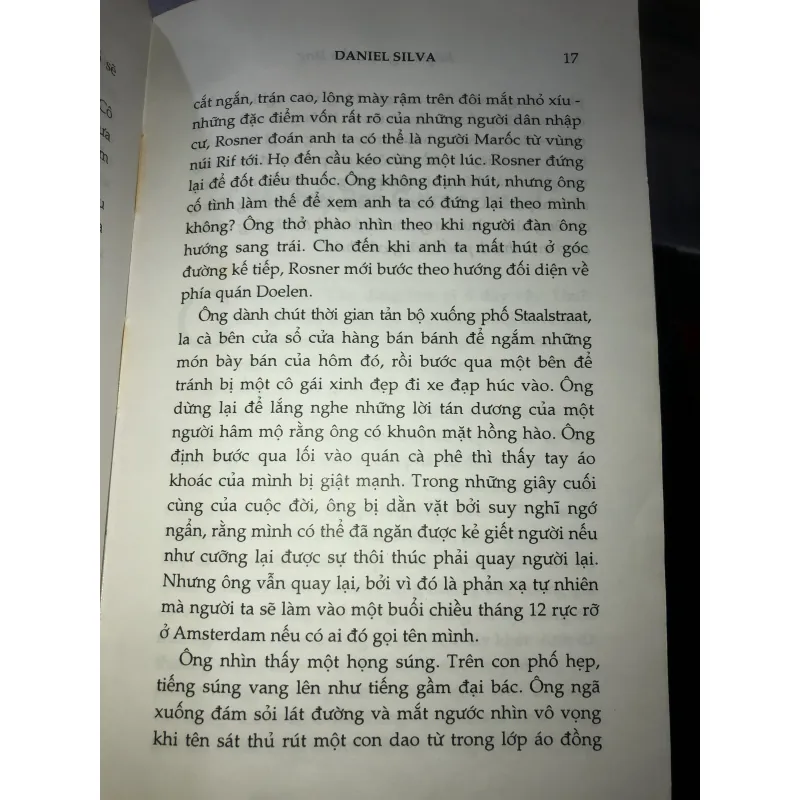 Kẻ phụng sự thầm lặng - Daniel Silva 1024020