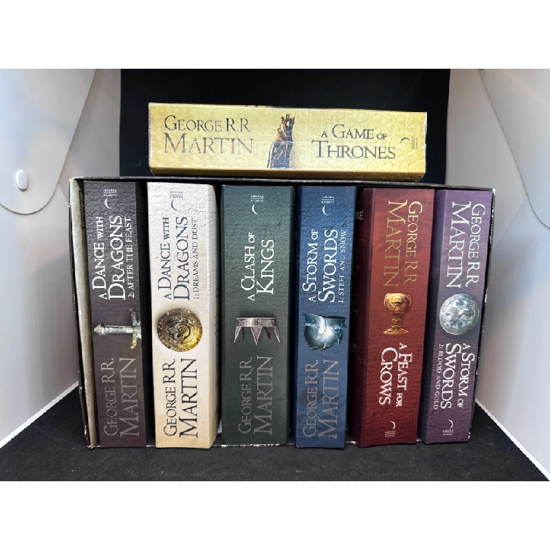 Boxset A song of ice and fire George R.R. Martin Mới 80% SBM1702 65555