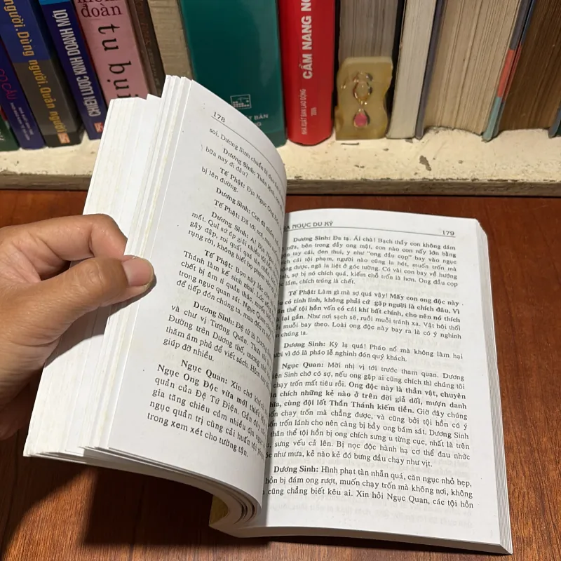 II Sách Tâm Linh: Địa Ngục Du Ký - Thánh Hiền Đường (Trước Tác Và Ấn Tống) - 2005 791072