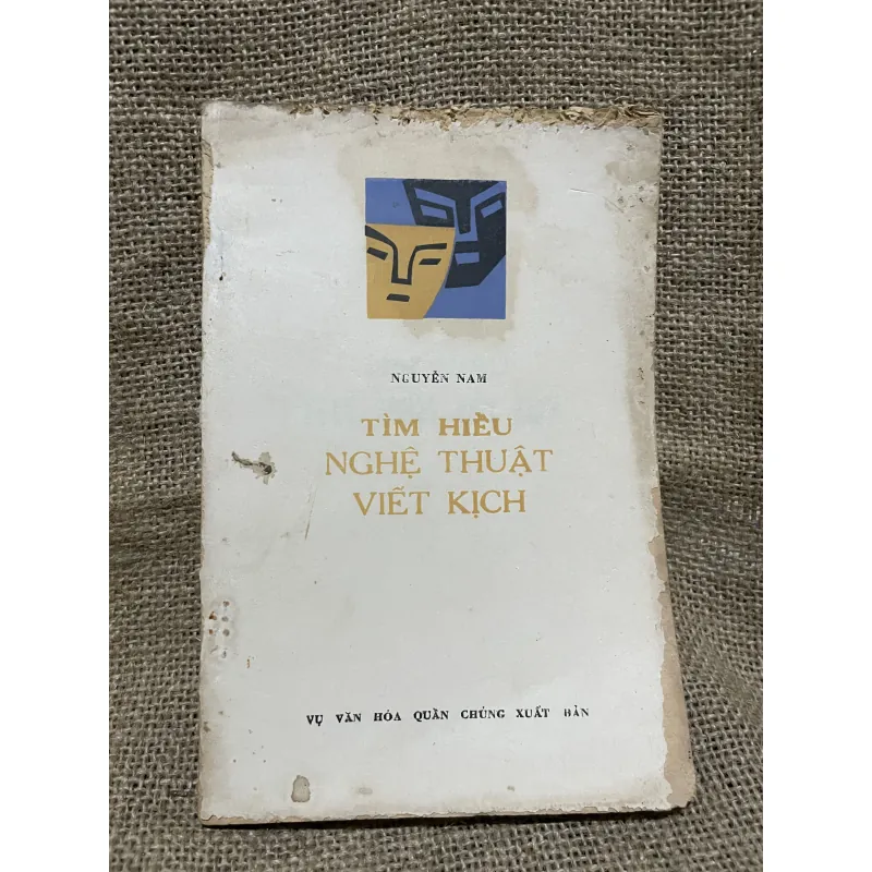 Tìm hiểu hiểu nghệ thuật viết kịch -1969 934168