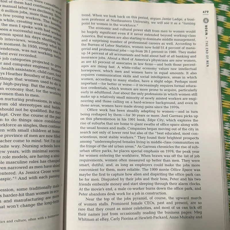 Rereading America  675475