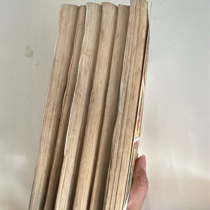 Tứ phụng loạn võ lâm - Cổ Long 447972