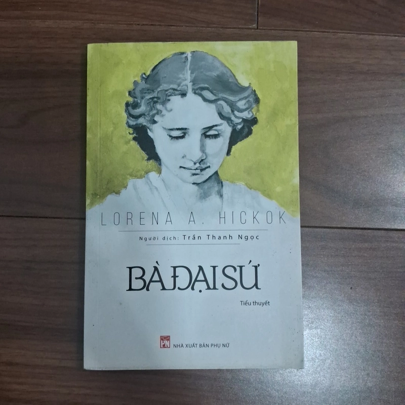 Bà đại sứ  506974