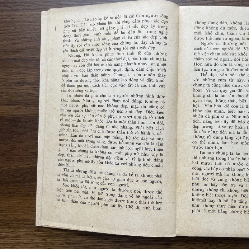 Bé gái, cô gái, người đàn bà 1000372