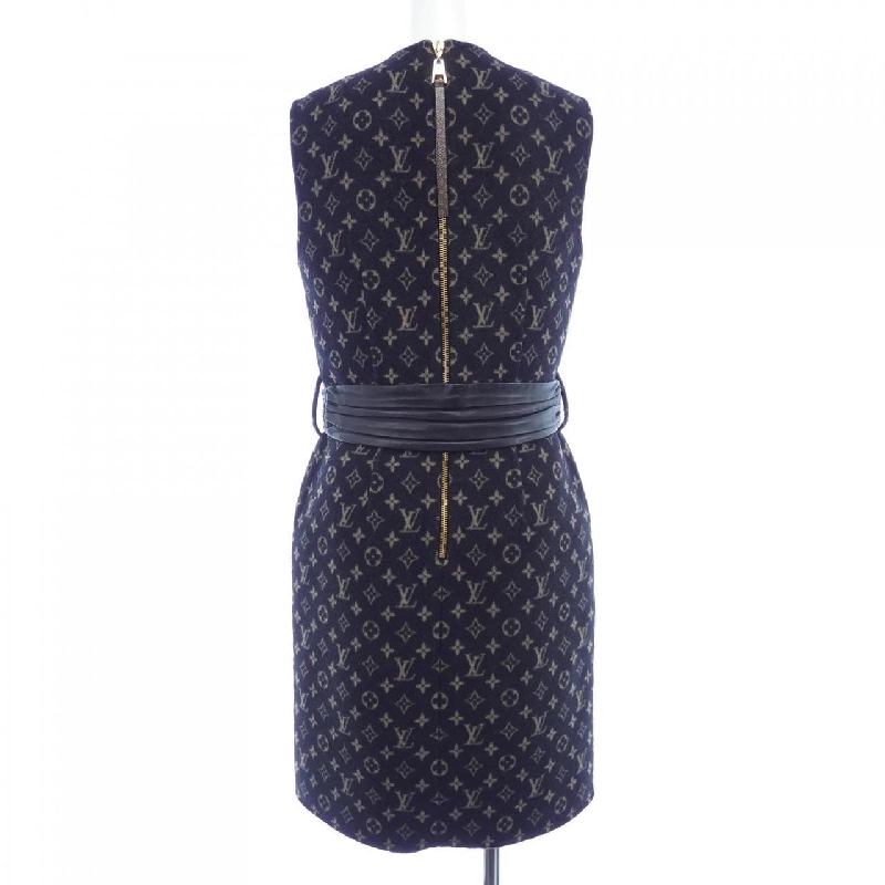 Đầm LOUIS VUITTON FKDR15QS3 647452