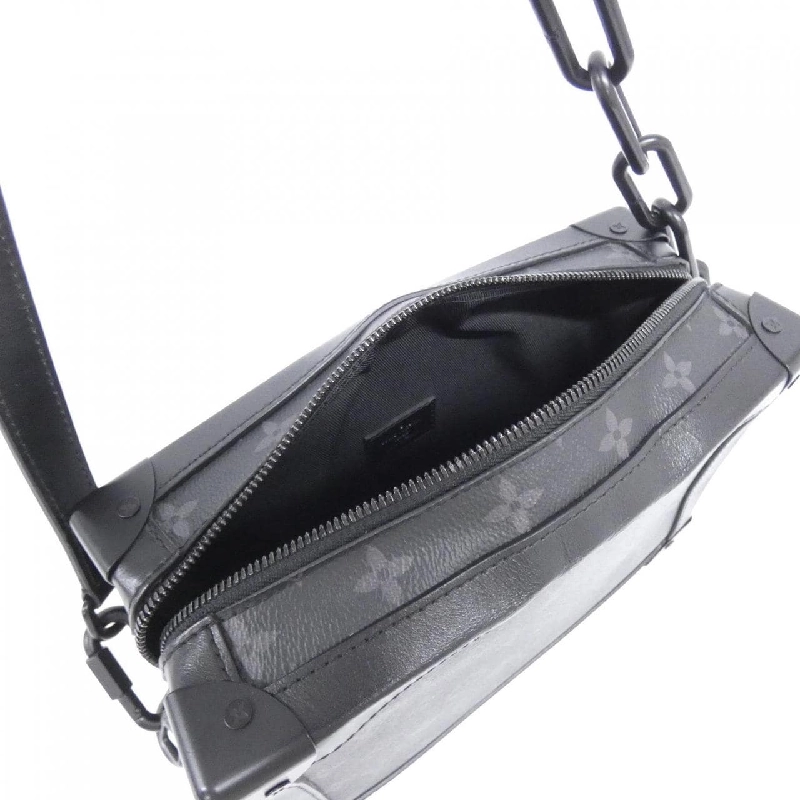 Túi đeo vai Louis Vuitton Monogram Eclipse Soft Trunk M44730 - Hàng hiệu Chính hãng 768397