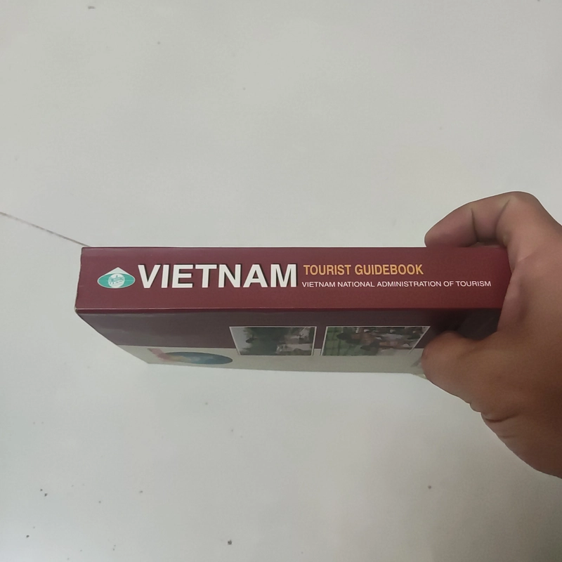 Việt Nam tourist guidebook  392911