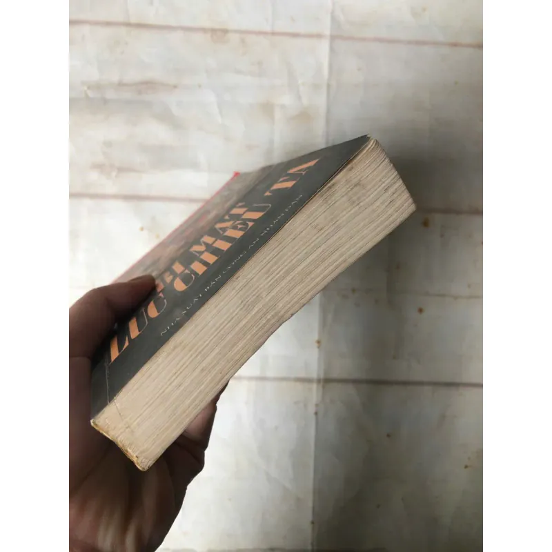 Những Vụ Án Nổi Tiếng Thế Giới: Bí Mật Lúc Chiều Tà 800037