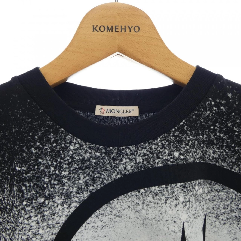 Moncler MONCLER 10938C7B310 Áo thun 627514