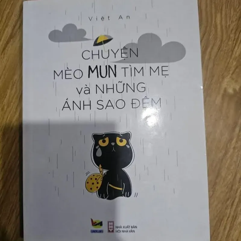 Chuyện mèo mun tìm mẹ và những ánh sao đêm 
30k (bìa 68k) 574133