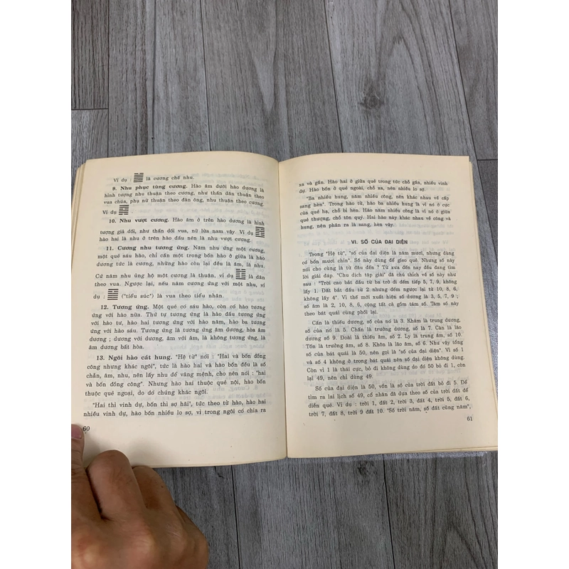Chu dịch với dự đoán học - thiệu vĩ hoa. 1b5 518452