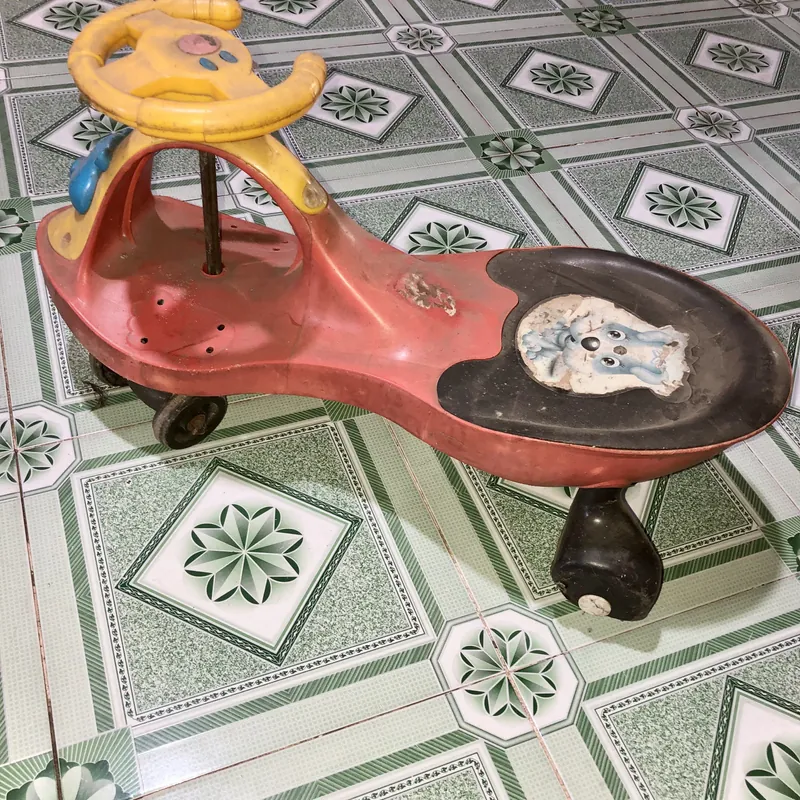 Xe lắc hay xe đẩy chân đồ chơi trẻ em 573290